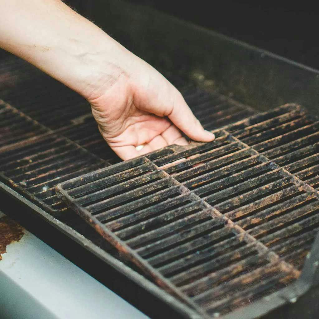 how-to-clean-grill-basket